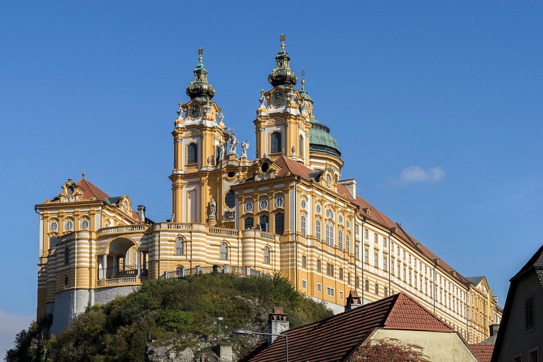 Prague: 5-Day Private Tour to Budapest via Český Krumlov