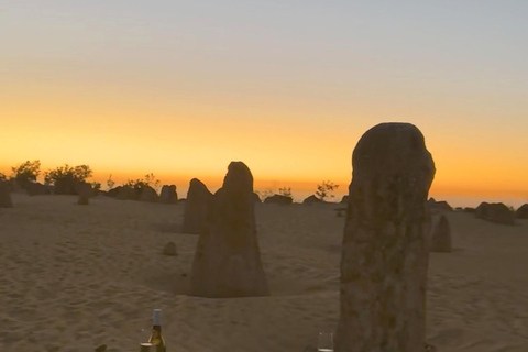 Pinnacles Sunset & Stargazing Private Tour with Lobster Meal