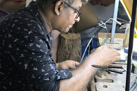 Galle: Jewelry-Making Workshop with Master Goldsmith -Snacks
