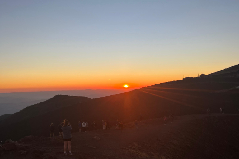COUCHER DE SOLEIL À ETNA : VISITE GUIDÉE D'ETNA AVEC PRISE EN CHARGE DEPUIS CATANE