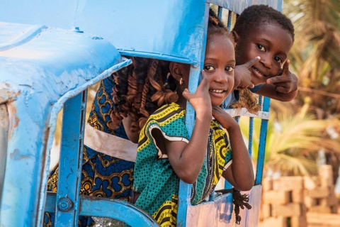 En el Corazón de la Magia : Festivales Vudú de Benín y Togo