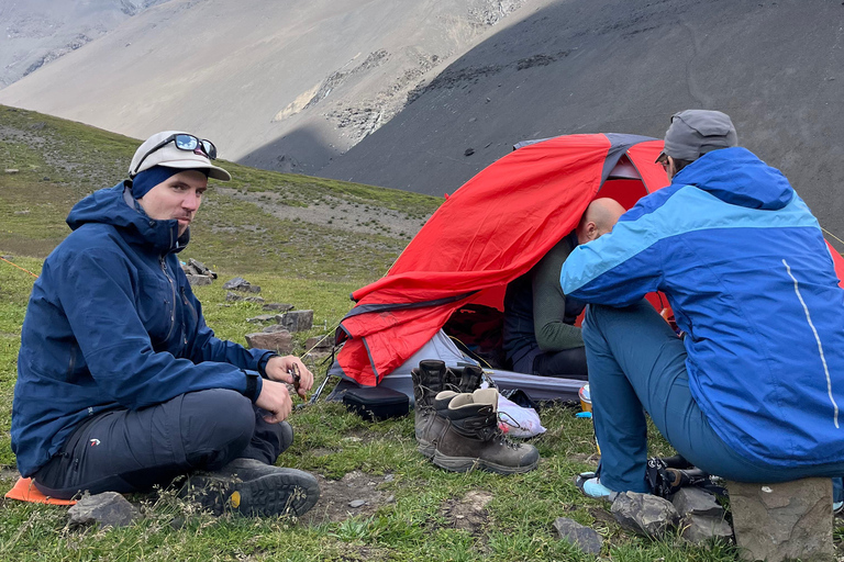 Bazarduzu 4466 m : 3-Day Trip to highest Point Azerbaijan