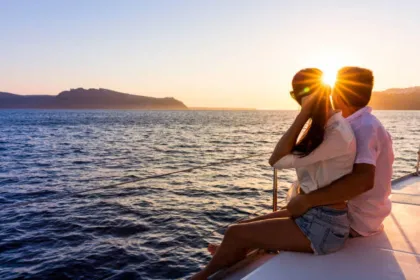 Amalfi: Kleingruppentour zum Sonnenuntergang auf einer Bootstour