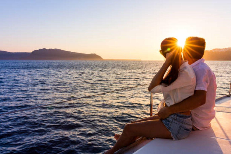 Amalfi : visite en petit groupe en bateau au coucher du soleil