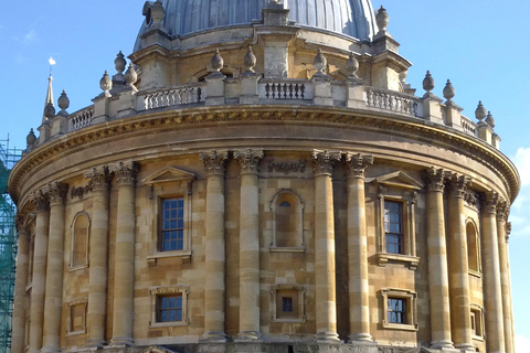 Jardines del Oxford College- incluye espacios cerrados al público