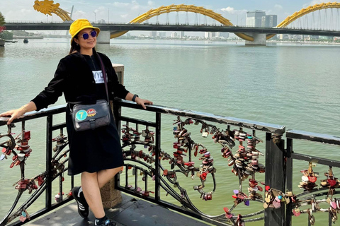 Da Nang: City Sightseeing Tour with Charming Da Nang Show