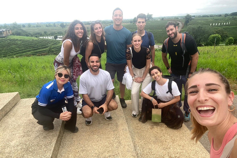 Chiang Rai: Popular Sightseeing Tour 7 places , Buffet Lunch Chiang Rai: Popular Sightseeing Tour 7 places ,Buffet Lunch