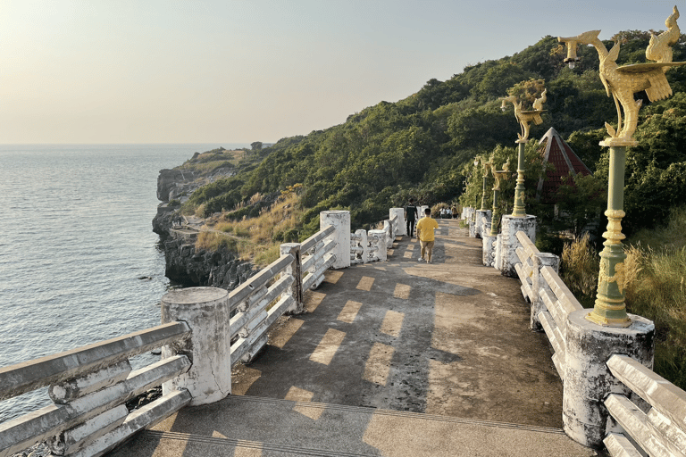 Pattaya: Koh Si Chang Highlights Day Tour with Hotel Pickup