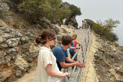 Salalah: tour della parte orientale di Salalah con Wadi e Museo di SumhuramSalalah: tour della parte orientale di Salalah con Wadi e Museo Sumhuram