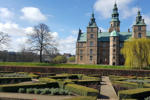 Copenhagen: Rosenborg Palace Tour in Spanish with tickets Copenhagen: Robenborg Palace Tour in Spanish with tickets