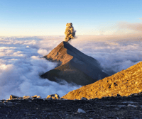 Volcán Acatenango Excursión de trekking de 2 días con erupciones - Housity