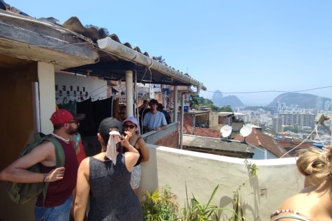 Rio de Janeiro: Favela Santa Marta Tour met een lokale gidsTour in het Engels