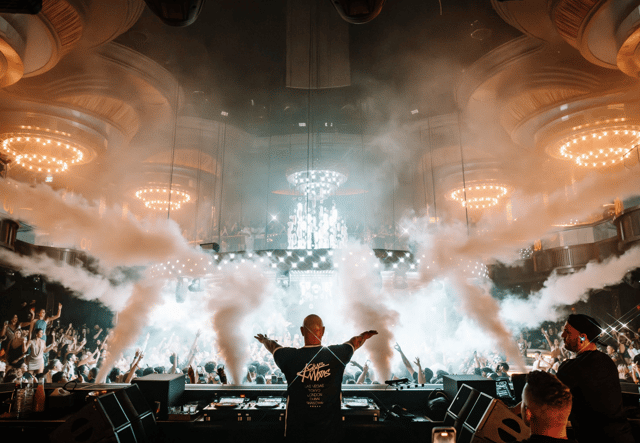 Sin City VIP klubtúra: nyitott bár, partybusz, Omnia, LIV, XS