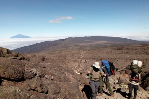 ESCURSIONE DI 2 GIORNI SULLA VIA DEL MACHAME PANORAMICA DELL&#039;ARRAMPICATA
