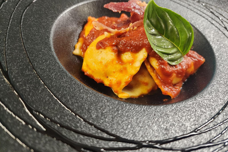 Brisbane: Italian Cooking Class with Pasta