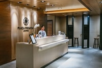 LHR London Heathrow Airport, Plaza Premium Lounge - Housity