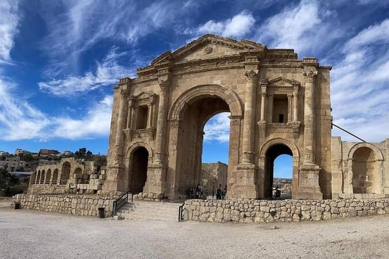 Jordan: 6-Days – Amman, Jerash, Petra, Wadi Rum & Dead Sea