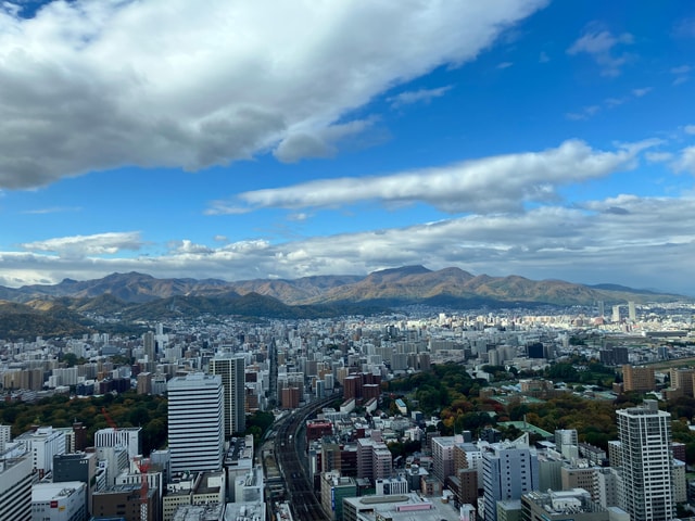 Otaru & Sapporo: Full-Day Tour with Train Ride