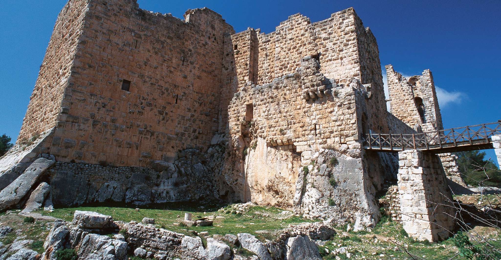 2 Day Trip to Salt, Jerash, Ajloun Nature Reserve & Castle yakınlarında yapılacak şeyler - Hizvo