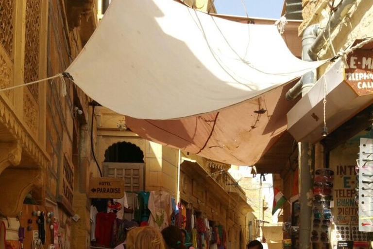 Jaipur Shopping Experience with Female Shopping Expert Shopping Tour: with Car + Guide