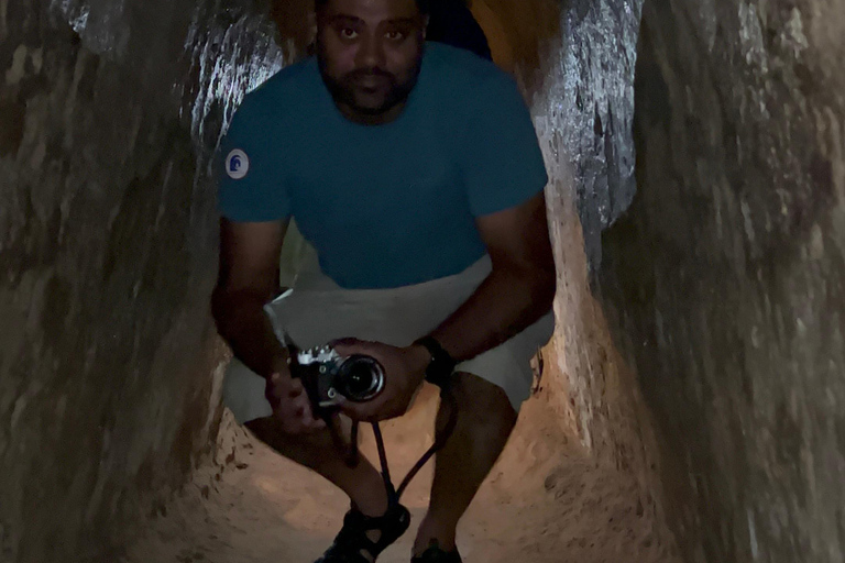 Montagne de la Vierge Noire, Cu Chi, Cao Dai avec guide LGBT