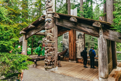 Zwiedzanie Vancouver i mostu wiszącego Capilano: Pół dniaŚwiąteczna wycieczka: Capilano Canyon Lights