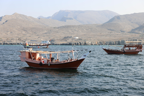 Khasab: Dhow Cruise with Lunch, Dolphin Watching& Snorkeling
