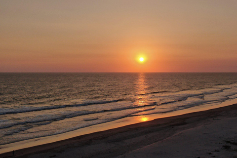 El Salvador: Flowers, Volcano & Beach Family Tour