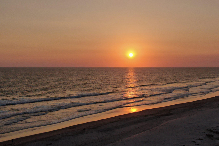 El Salvador: Flowers, Volcano & Beach Family Tour