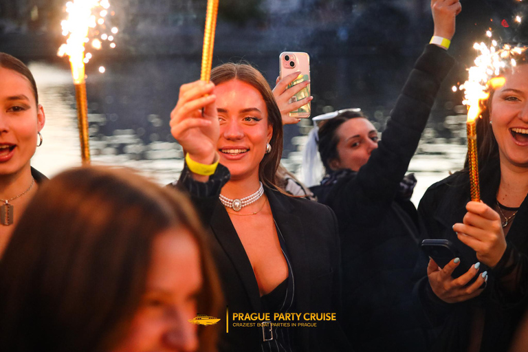 Prague : Boat Party with Afterparty at EPIC Prague : New Year Boat Party with Afterparty at EPIC