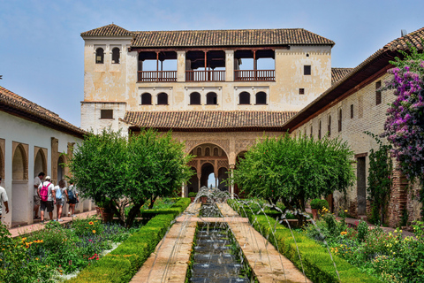Granada: Alhambra Gardens, Generalife & Alcazaba Small Group