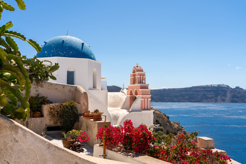 Santorin : croisière aux îles volcaniques et sources chaudesCroisière avec prise en charge aller-retour, avec Oia