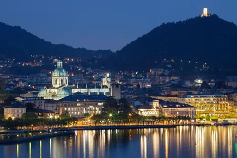 Da Milano: Crociera sul Lago di Como con tour della città di Como e di Bellagio