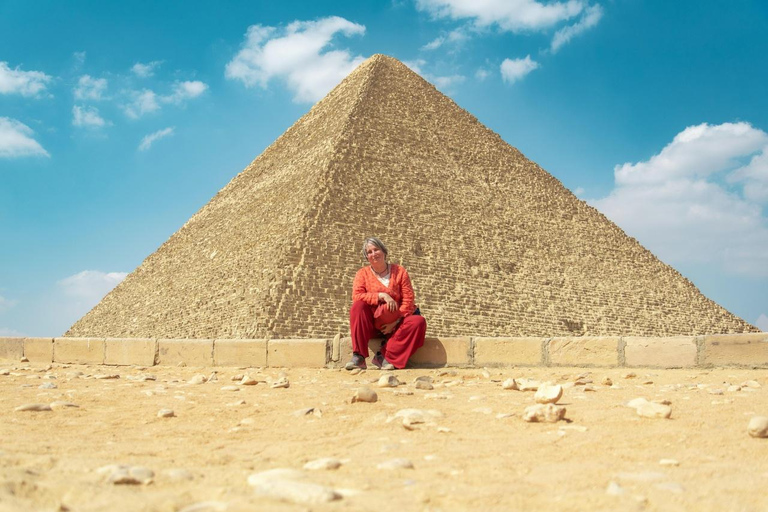 ⁠From Hurghada: Full-Day Trip to Cairo by Plane Option 3 - Giza Pyramids Tour with Optional Museum Visit