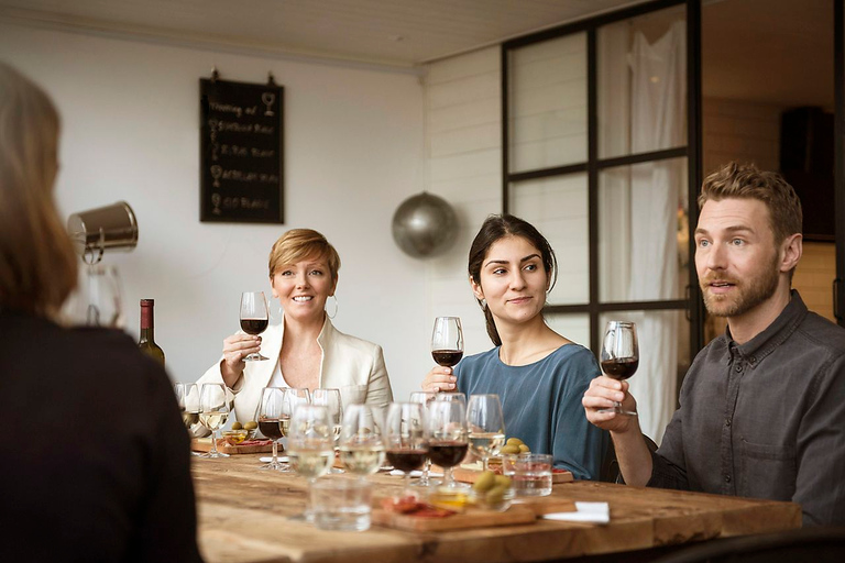 Lo Mejor de Milán: Visita guiada con Duomo, degustación de comida y vinoLo Mejor de Milán: Visita guiada con degustación del Duomo, comida y vino