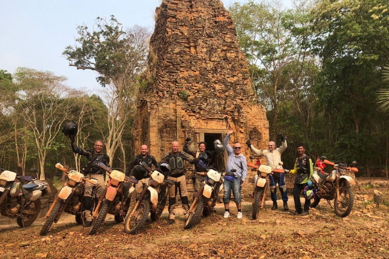 Visite guidée de 9 jours des hauts lieux du Cambodge en moto9 jours de visite guidée à moto des hauts lieux du Cambodge 2401