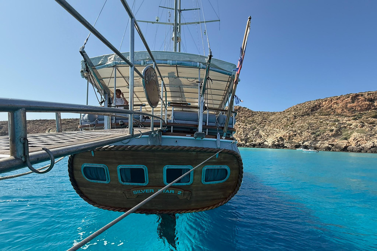Lampedusa: Elegante tour in barca di un giorno con pranzo a bordoTour condiviso