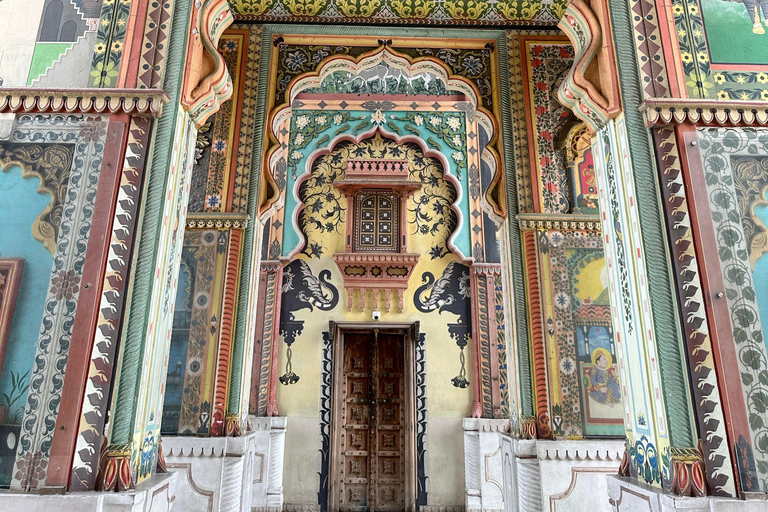 Jaipur: Private Full or Half-Day Sightseeing Tour by Car Full Day Tour with Guide Only - (Without Car & Driver)