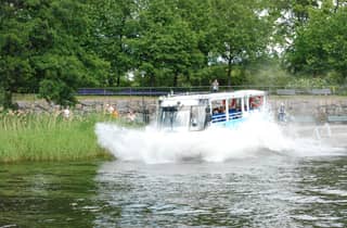 Stoccolma: Tour su terra e acqua in autobus anfibio