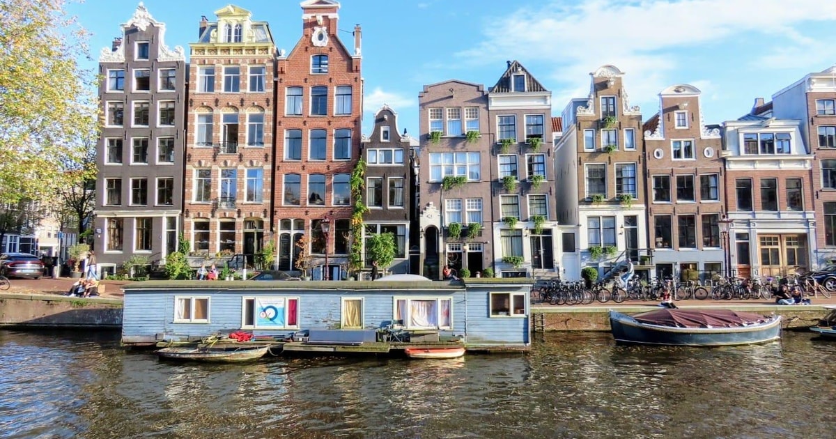 Amsterdam: Stadswandeling met een inwoner | GetYourGuide