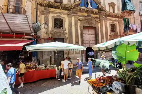 Découvrez le cœur de Palerme : art, monuments et marchés