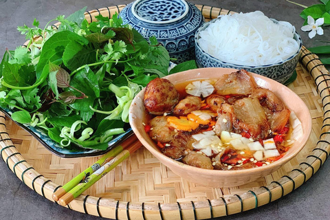 河内：香料村、美食之旅和超级世界 2 天游香料村、火车街、美食之旅和 Mega Grand World