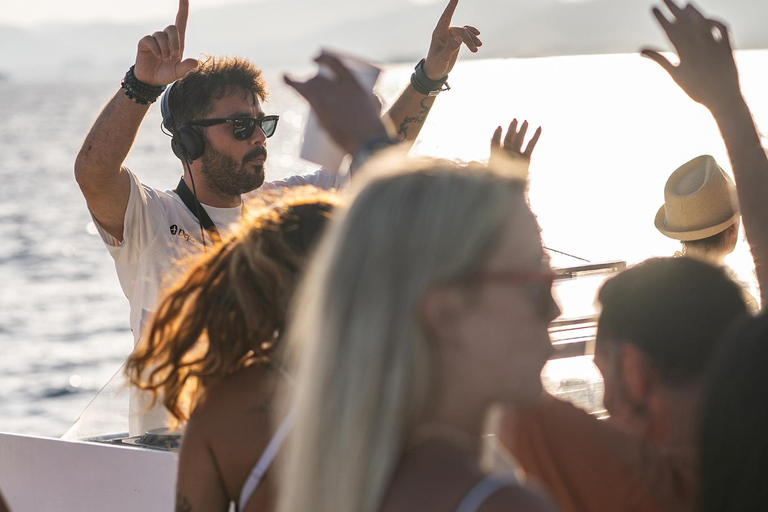 Ibiza: Sunset Boat Party at Ibiza Boat Club with Open Bar Aftersun Ibiza Sunset Boat Party: Early Bird Phase 1