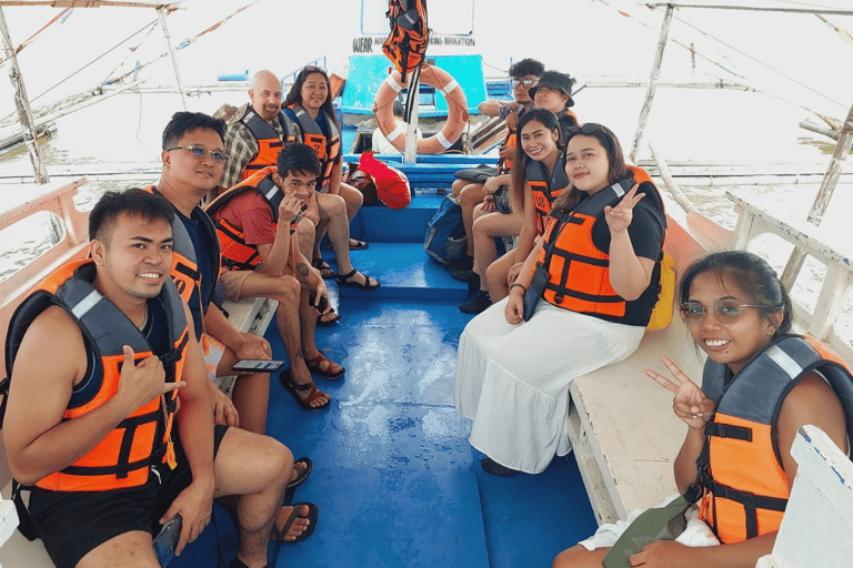 Puerto Princesa: Honda Bay Island Hopping with Picnic Lunch Puerto Princesa: Honda Bay Island Hopping w/ Lunch (Shared)