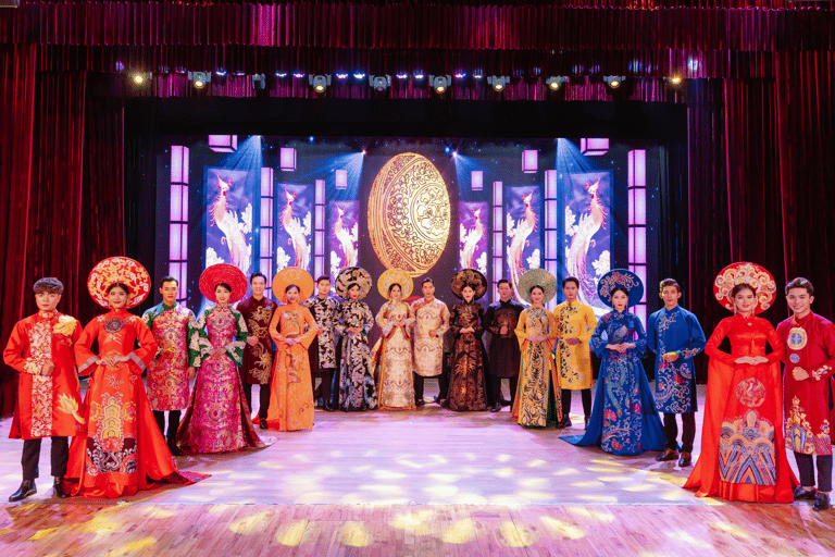 Da Nang: Try on Ao Dai Experience with Ao Dai Show
