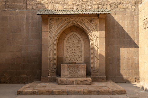 Excursão ao património do Cairo: Palácio Dourado, mesquita mais antiga com almoçoTour particular com ingresso e almoço