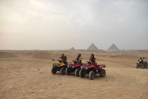 Kairo: Pyramiden-Quad-Biking-Abenteuer bei SonnenuntergangAbenteuer Sonnenuntergang Pyramiden