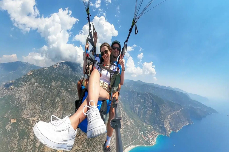 Marmaris: Fethiye Paragliding Flight with Lunch & Transfer