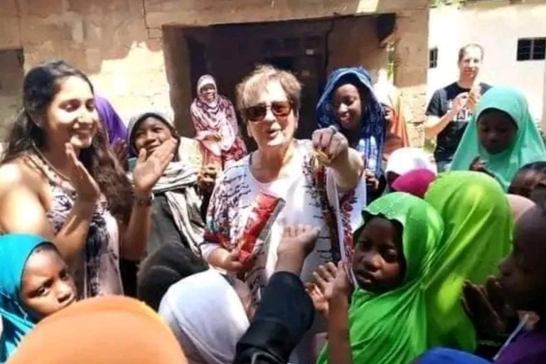 Zanzíbar: pueblo de Nungwi, bosque de Jozani y tour The RockZanzíbar: pueblo de Nungwi, bosque de Jozani y excursión a The Rock