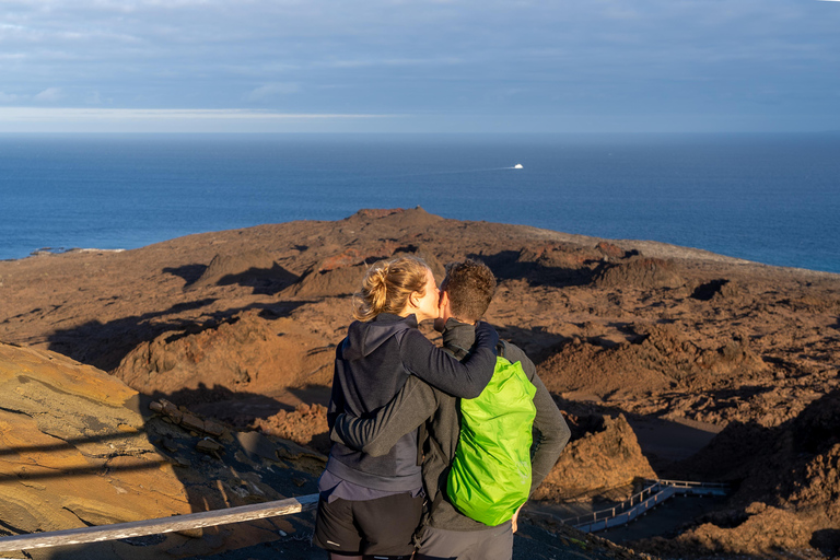Galapagos Explorer 4-Day Tour: Santa Cruz & Bartholomew